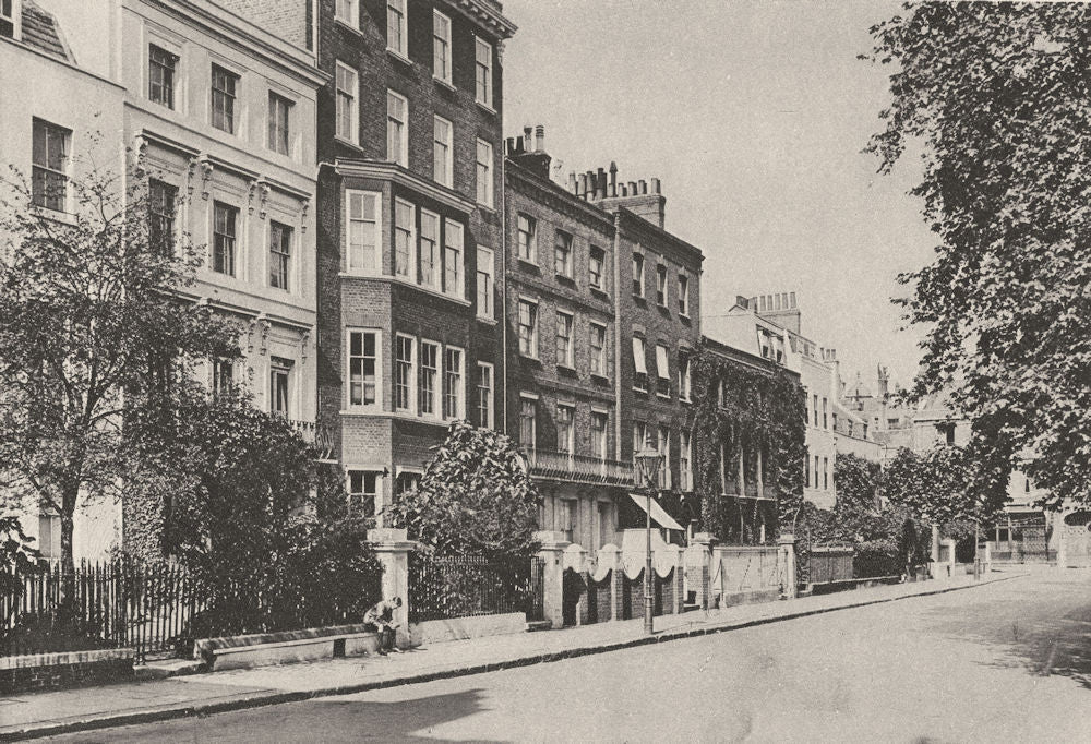 LONDON. Kensington Square. Young Street. John Stuart Mill. Thackeray 1926